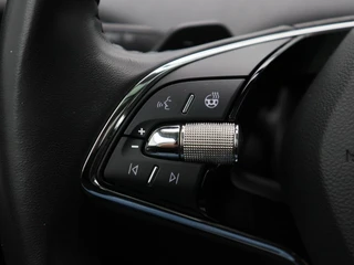 Škoda Enyaq iV 60 180 Pk | Panoramadak | Crystal Light LED | Stuur- en Stoelverwarming | Privacy Glass | Camera | 21 Inch / 25