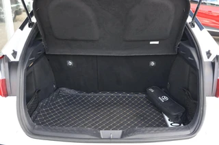 Toyota C-HR 1.8 Hybrid Dynamic|Automaat|Trekhaak|Stoelverwarming|Camera|Navi|ACC / 11