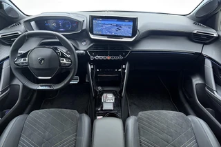 Peugeot e-208 EV GT Avantage 51 kWh Alcantara® Executive Interior l Drive Assist Plus Pack l Navigation Pack l Vision Pack l Matrix LED l Apple Carplay & Android Auto l 360 Camera l Navigatie Full-Map / 35