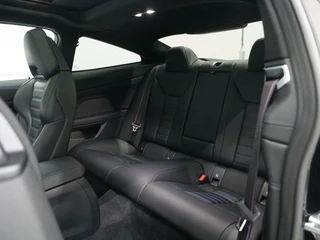 BMW 4 Serie Coupé M440i Schuifdak | Harman Kardon | M Stoelen / 29