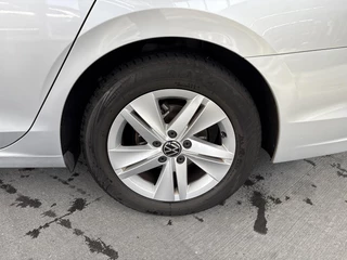 Volkswagen Golf Variant TSI 110pk Life Business Achteruitrijcamera | Navi / 11