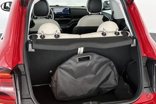 Fiat 500 3+1 La Prima 42 kWh Panoramadak Stoelverwarming Camera Apple CarPlay / 12
