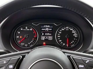 Audi Q2 35 TFSI epic Automaat | Adaptive Cruise | Stoelverwarming | CarPlay | Camera | Parkeersensoren achter / 16