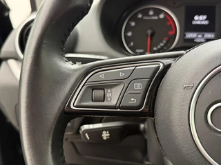 Audi Q2 35 TFSI CoD Design Automaat | Parkeersensoren | Trekhaak / 14