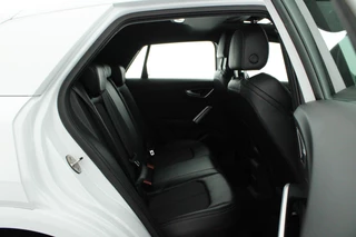 Audi Q2 35 TFSI 150pk S Edition Panoramadak Keyless Virtual Cockpit LED Koplampen S-Line / 13