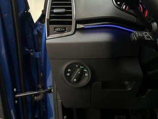Skoda Karoq 1.5 TSI 150pk ACT Sportline Business Camera Trekhaak Sfeerverlichting Stoelverwarming Adaptive Cruise LED / 28