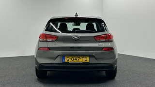 Hyundai i30 1.0 T-GDI Comfort CLIMATE CAMERA CARPLAY LM / 8