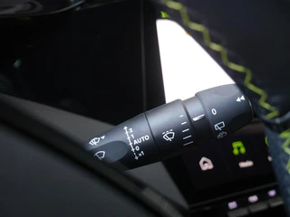 Peugeot 308 SW 1.2 PureTech GT | Automaat | Adaptive cruise control | Stoelverwarming | Stoelmassage | 18 inch lichtmetalen velgen | Achteruitrijcamera | Full led | Apple carplay/Android auto / 21