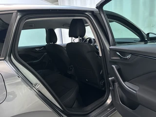 Škoda Scala 1.0 TSI 110pk Ambition App-Connect Parkeersensoren Cruise Control Airco / 18