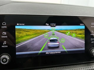 Skoda Kamiq 1.0 TSI Monte Carlo | Panodak | CarPlay | Stoelverwarming | Virtual Cockpit / 27