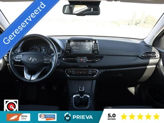 Hyundai i30 CW 1.0 T-GDI Essential 120PK | Dealer| Stoel- & Stuurverwarming | Camera | CarPlay / 9