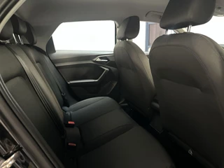 Audi A1 citycarver 25 TFSI epic Parkeersensoren Climate Control Navigatie Cruise Control / 6
