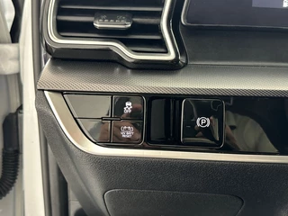 Kia Sportage 1.6 T-GDI HEV DynamicPlusLine Automaat Half Leder | Elektrische Stoelen | 18'' L.M. Velgen / 26