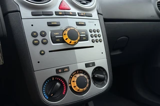 Opel Corsa 1.2-16V Berlin | Airco| Cruise Control | Trekhaak | Lichtmetalen velgen | / 21