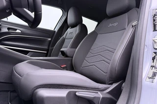 Jeep Avenger 1.2 e-Hybrid Summit / ACTIE / 6