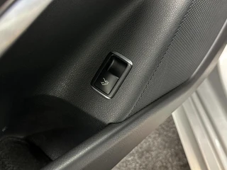 Mercedes CLA-klasse 180 Business Solution AMG NAVI CRUISE LM. / 20