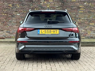 Audi A3 35 TFSI S-Line Automaat ACC B&O Black Style / 11