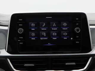 Volkswagen T-Roc 1.5 TSi 150 Pk Automaat Style | Carplay | IQ.Light LED | Panoramadak | Virtual Cockpit | Adaptive Cruise | 17 Inch / 26