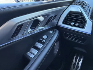 BMW XM PHEV 30 kWh Driving Assistant Professional B&W HUD Massage 360° Elek.Trekhaak Orig.NL BOMVOL! / 28