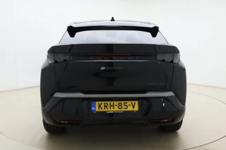 Peugeot e-3008 GT Long Range 230 97 kWh | DEMO | 8 jaar garantie | Panoramisch schuifdak | Stoelverwarming voor en achter | Alcantara bekleding | Navigatie | Camera / 12