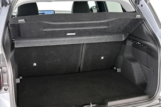 Jeep Avenger 1.2 e-Hybrid Altitude Keyless JBL Camera Elektrische Achterklep / 10