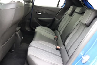 Peugeot 208 1.2T 100pk Allure | DEMO | Navigatie | Apple Carplay/Android Auto | Camera | Climate & Cruise control | Parkeersensoren | LED koplampen | / 16