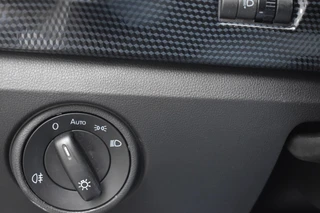 Volkswagen Up! 1.0 1e Eigenaar | Parkeercamera | Cruise Control | Climate | 12 mnd BOVAG garantie | Whatsapp 06-53188999 / 11