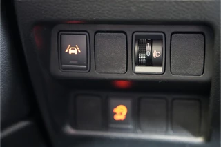 Nissan QASHQAI 1.2 N-Connecta  | Trekhaak | Camera | Stl. verw. | Navi | Climate | Cruise | / 29