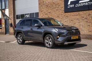 Toyota RAV4 2.5 Hybrid Style, Adaptive-Cruise, Carplay / 8