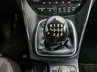 Ford Kuga 1.6 Titanium NAVI PDC TEL LM LEER TREKHAAK / 33