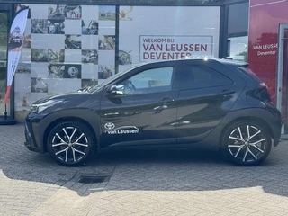 Toyota Aygo X HYBRID 115 GR-SPORT APPLE/ANDROID SPORTSTOELEN JBL-AUDIO KEYLESS P-SENSOREN CLIMA CAMERA / 2