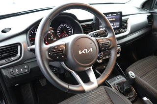 Kia Stonic 1.0 T-GDi MHEV DynamicPlusLine  - Apple Carplay/Android Auto - Cruise Control - Climate Control - Navigatie - Stuur/Stoel Verwarming - Fabrieksgarantie tot 01-2032 / 24