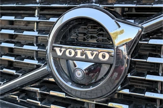Volvo XC60 2.0 T8 Twin Engine AWD R-Design Panorama Trekhaak / 27