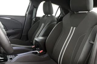 Opel Corsa 1.2 Turbo Hybrid GS 136 PK Apple CarPlay Achteruitrijcamera / 7