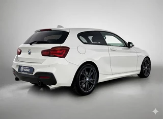 BMW 1-serie M140i xDrive | Stoelverwarming | Cruise Control | Navigatie / 2