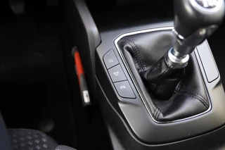 Ford Focus Wagon 1.5 EcoBlue Connected|Trekhaak|PDC|Navi| / 15