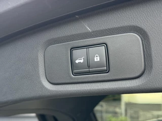 Nissan Qashqai N-Connecta 1.3 MHEV 158PK Xtronic Automaat Navigatie, Rondomzichtcamera, Keyless, Panoramadak, Elektrische Kofferklep, Cold Pack / 14