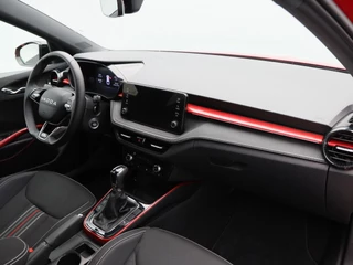 Škoda Fabia 1.0 TSi Monte Carlo 115 Pk Automaat | Stoelverwarming | Camera | Climatronic | CarPlay | Cruise Control | 17 Inch | 27.303 Km !! / 35