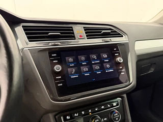 Volkswagen Tiguan 1.5 TSI ACT Comfortline | Automaat | Adaptive Cruise | Stoelverwarming | CarPlay | Camera | Trekhaak / 21
