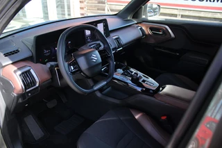 Suzuki e VITARA Style 61 kWh Elektrische Bestuurdersstoel, Stoelverwarming, Interieur voorverwarming, Panoramadak / 17