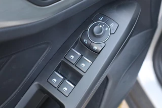 Ford Focus Wagon 125PK HYBRID TITANIUM-X VIRTUAL-COCKPIT B&O AUDIO CLIMA P-SENSOREN 17"LMV LED CAMERA WINTERPACK NL-AUTO / 18