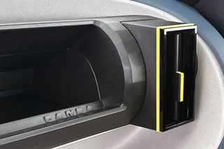 Fiat Grande Panda 1.2 Hybrid ICON  / Carplay / Airco / 2+6 Jaar Garantie / 19