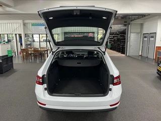 Skoda Superb Combi 1.5 TSI ACT Business Edition / NL auto / eerste eigenaar / automaat / 12