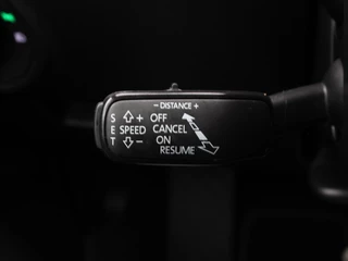 Škoda Superb Combi 1.4 TSI iV Sportline Business | Trekhaak | Camera | Stoel/Stuur Verwarming | Carplay | Navigatie | Climatronic | 19 Inch | 39.084 Km !! / 27