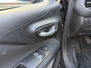 Fiat Punto Evo 0.9 TwinAir Easy Airco Cruise-Control Trekhaak 5-Deurs / 19