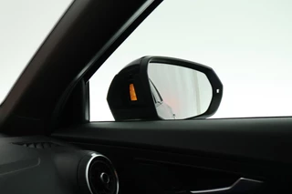 Audi Q2 35 TFSI 150pk S-Tronic S Edition Trekhaak Panoramadak ACC Stoelverwarming Keyless Virtual Cockpit 2x S-Line / 6