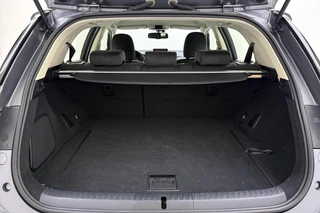 Lexus CT 200h Business Line | Navigatie | Climate Control | Achteruitrijcamera | Parkeersensoren voor & achter / 15