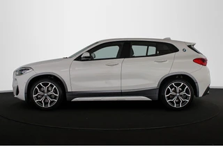 BMW X2 xDrive20i High Executive M Sport X Achteruitrijcamera Head-Up Leder Adaptief Onderstel / 30