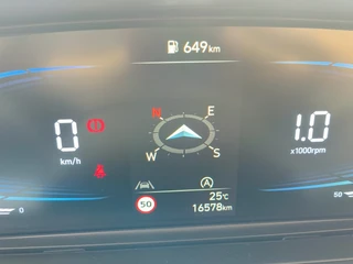 Hyundai Bayon 1.0 T-GDI Comfort Smart  Rijklaar + Fabrieksgarantie “Sinds 1970 | 5.000+ reviews | Score 9,5 | Service zoals ’t hoort” Henk Jongen Auto's in Helmond,  al 50 jaar service zoals 't hoort! / 12