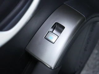 BYD DOLPHIN G 1.5L DM-i Boost BYD Dealer | Plug-in | Private Lease 515,- p.m | / 15